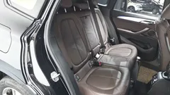 2022 BMW X1 xDrive 20i M Sport, чёрный — фото 12