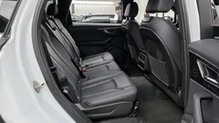 2022 Audi Q7 45 TDI Quattro Premium — фото 16