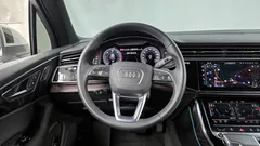 2022 Audi Q7 45 TDI Quattro Premium — фото 17