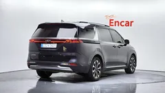 2023 Kia Carnival Diesel 9-Seater Signature — фото 2