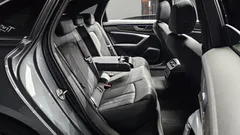 2023 Audi A6 45 TFSI Quattro Premium — фото 12