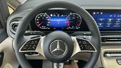 2025 Mercedes-Benz V-Class V300 CDI — фото 16
