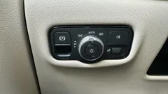2025 Mercedes-Benz V-Class V300 CDI — фото 17