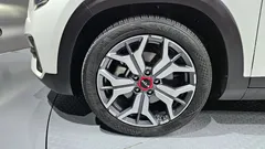 2023 Kia Seltos Gasoline 1.6 Turbo 2WD, белый — фото 5