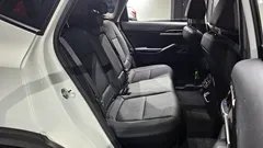 2023 Kia Seltos Gasoline 1.6 Turbo 2WD, белый — фото 12