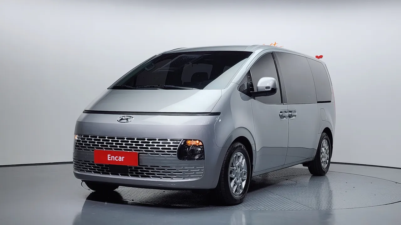 2023 Hyundai Staria Tourer 9-Seater