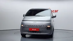 2023 Hyundai Staria Tourer 9-Seater — фото 3