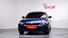 2023 BMW 3-Series 320i — фото 3
