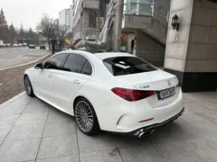 2023 Mercedes-Benz C-Class C300 4MATIC AMG Line — фото 2