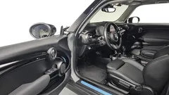 2022 Mini Cooper Classic — фото 11