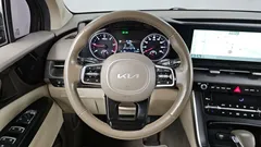 2022 Kia Carnival Diesel 11-Seater Prestige — фото 13
