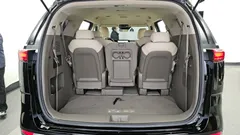 2022 Kia Carnival Diesel 11-Seater Prestige — фото 20
