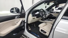 2022 BMW X7 xDrive 40d M Sport 6STR, белый — фото 10