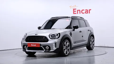2023 Mini Countryman ALL4 Classic Launch Pack