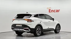 2022 Kia Sportage Gasoline 1.6 Turbo 2WD, белый — фото 2