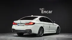2023 BMW 5-Series 520i M Sport — фото 2