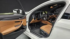 2023 BMW 5-Series 520i M Sport — фото 10