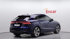 2023 Audi Q8 55 TFSI Quattro Premium — фото 2