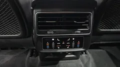 2023 Audi Q8 55 TFSI Quattro Premium — фото 19