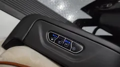 2023 Hyundai Staria 4WD Limousine (Special Vehicle) — фото 19