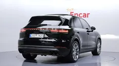 2023 Porsche Cayenne 3.0 PLATINUM EDITION — фото 2