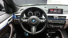 2021 BMW X1 xDrive 20i M Sport, чёрный — фото 13