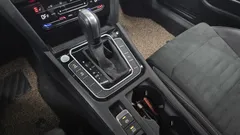 2022 Volkswagen Passat 2.0 TDI Premium, белый — фото 9