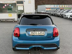 2022 Mini Cooper 5Door Classic — фото 4
