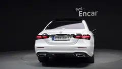 2023 Mercedes-Benz E-Class E350 4MATIC AMG Line — фото 4