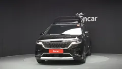 2023 Kia Carnival Diesel 7-Seater Hi-Limousine — фото 3