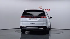 2023 Kia Carnival Diesel 9-Seater Prestige — фото 4