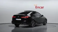2023 BMW 2-Series 220i M Sports — фото 2