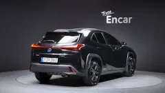 2021 Lexus UX 2.0 2WD, чёрный — фото 2