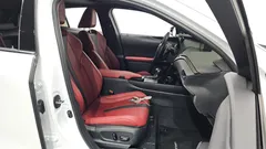2022 Lexus UX 2.0 F-Sport 2WD, белый — фото 12