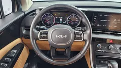 2023 Kia Carnival Diesel 11-Seater Prestige — фото 13