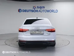 2021 Audi A4 40 TDI Quattro Premium — фото 4