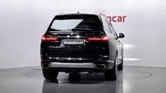 2022 BMW X7 xDrive 40d Design Pure Excellence 7-Seater — фото 4