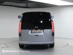 2023 Hyundai Staria 4WD Lounge 9-Seater — фото 4