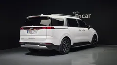 2023 Kia Carnival Diesel 9-Seater Prestige — фото 2