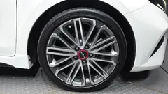 2022 Kia K3 1.6 Turbo GT 5Door — фото 5