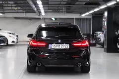 2023 BMW 1-Series 120i M Sports — фото 5