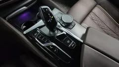 2023 BMW 5-Series 523d xDrive M Sport — фото 9