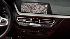2022 BMW 1-Series 120i M Sports, чёрный — фото 14
