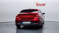 2022 Genesis G70 Gasoline 2.0T 4WD — фото 4