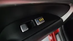 2022 Genesis G70 Gasoline 2.0T 4WD — фото 19