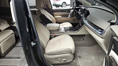 2023 Kia Carnival Diesel 7-Seater Hi-Limousine — фото 10