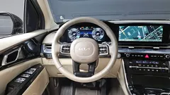 2023 Kia Carnival Diesel 7-Seater Hi-Limousine — фото 13