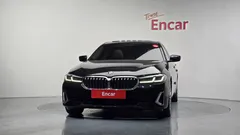 2023 BMW 5-Series 520i Luxury — фото 3
