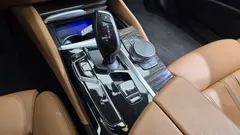 2023 BMW 5-Series 520i Luxury — фото 9