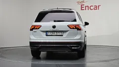 2023 Volkswagen Tiguan 2.0 TSI Prestige, белый — фото 4